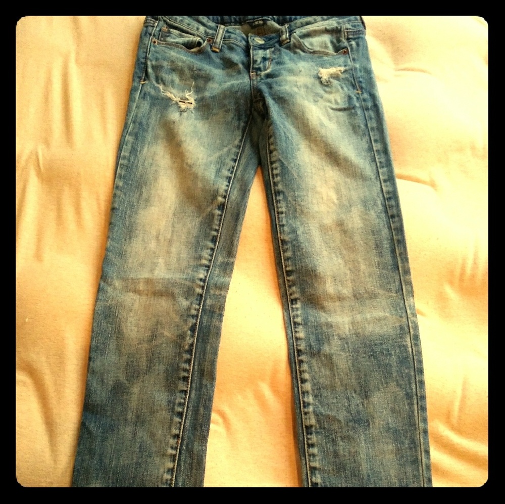 American Eagle Distressed Stretch Skinny Jeans